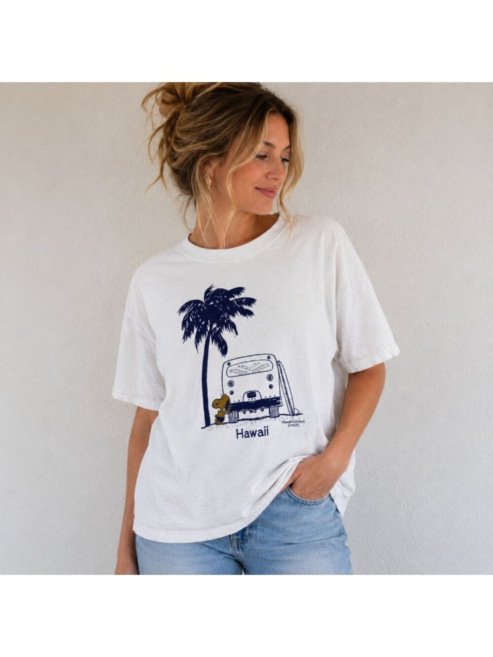 Surf's Up Peanuts Hawaii Snoopy Graphic T-Shirt White Size Small